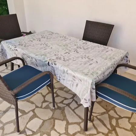 Appartamento Ivana Okrug Gornji